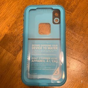 iPhone 10 lifeproof case